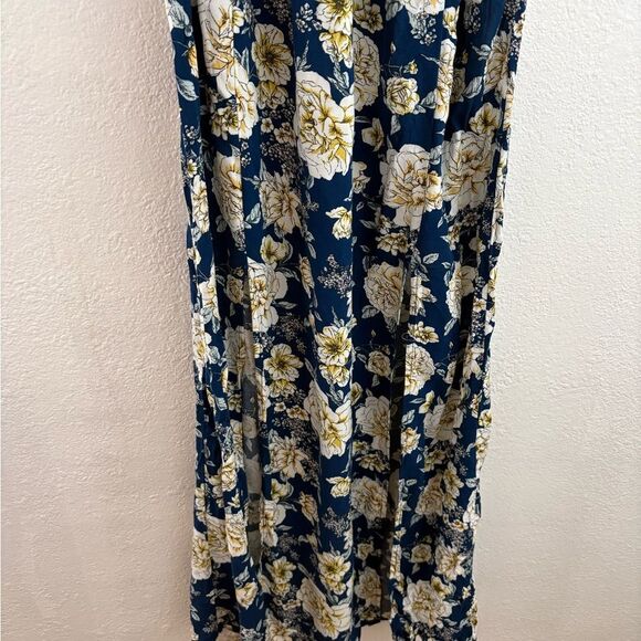 Live to be spoiled sleeveless floral print short sleeves blue dress size XS - Picture 4 of 8